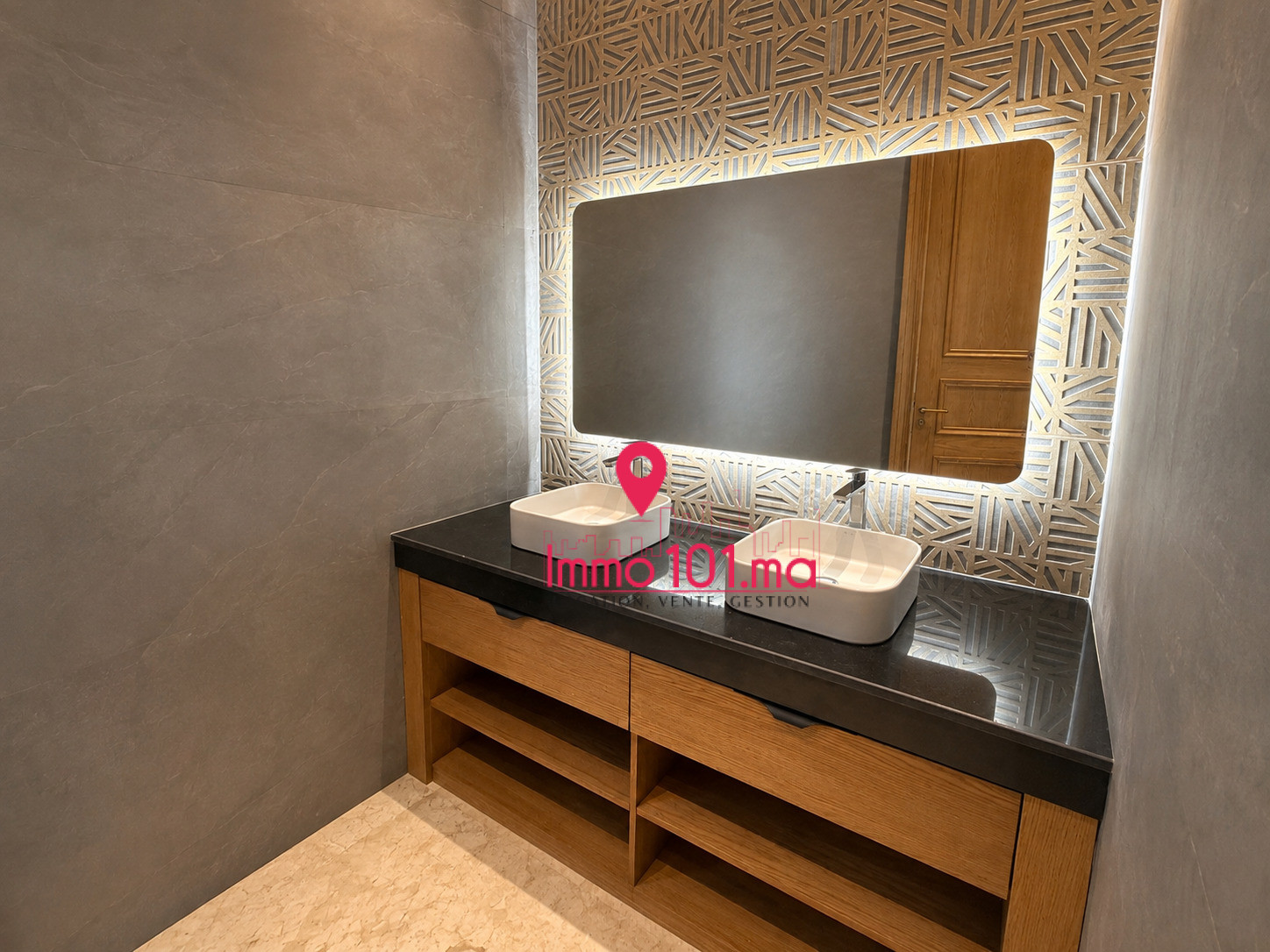Location villa moderne à Souissi ZLLVV2517